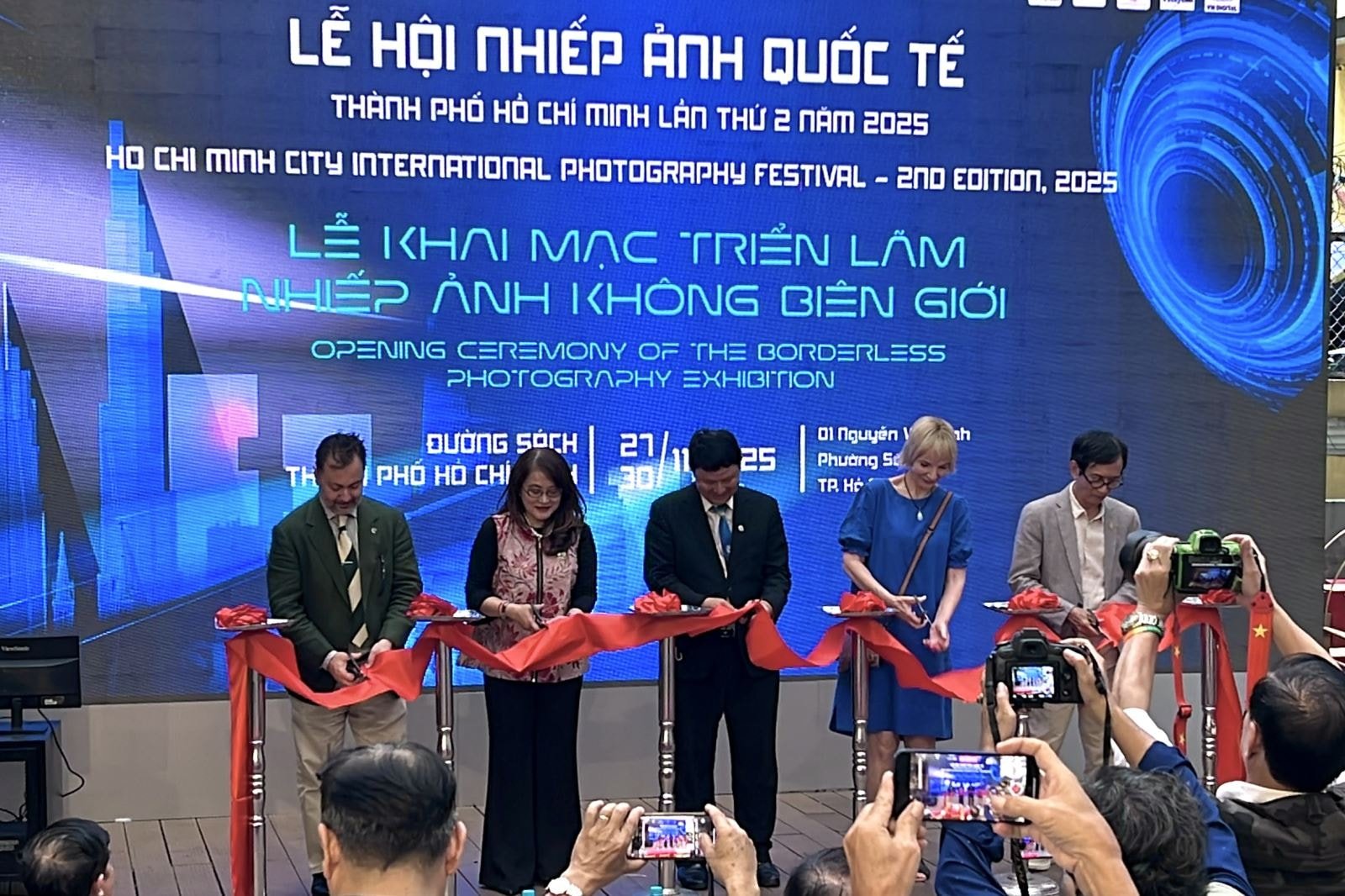 Підпис до фотографії