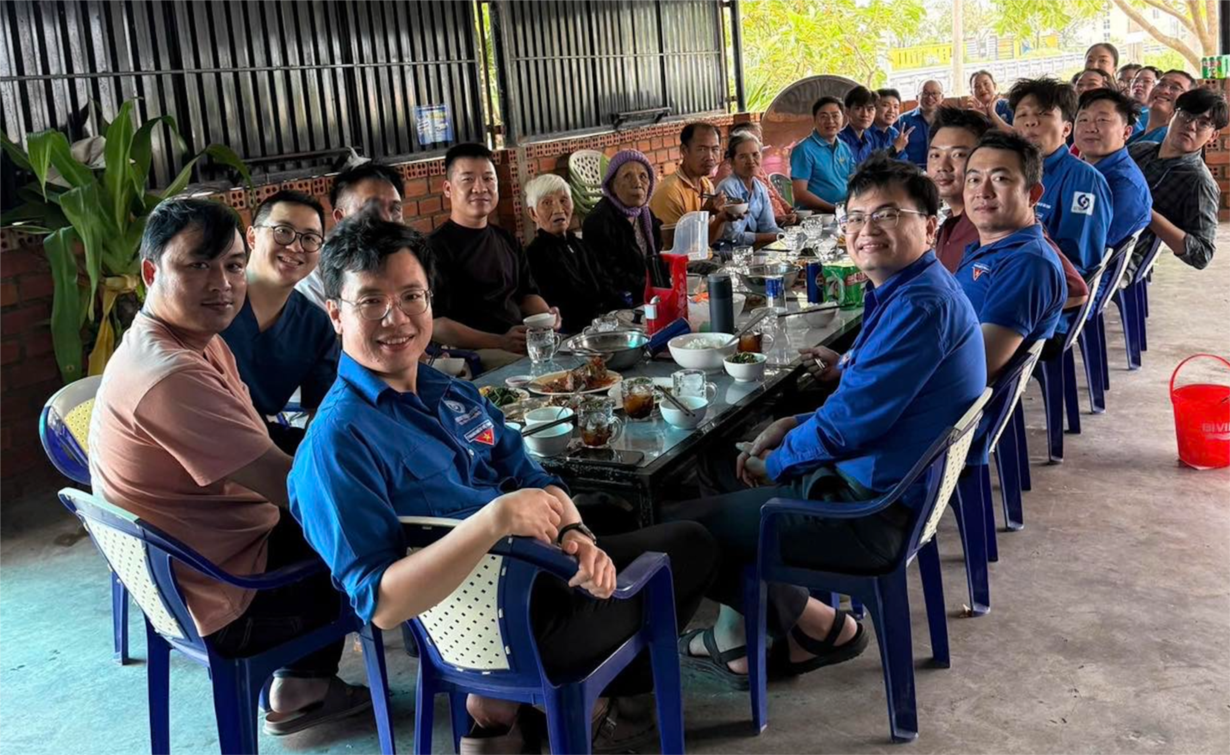 ছবির ক্যাপশন