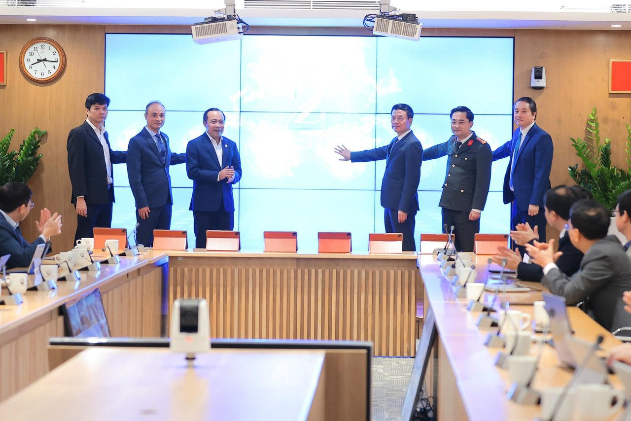 Lancering van een online beheersysteem voor wetenschappelijke en technologische taken in realtime. (Bron: Ministerie van Wetenschap en Technologie)