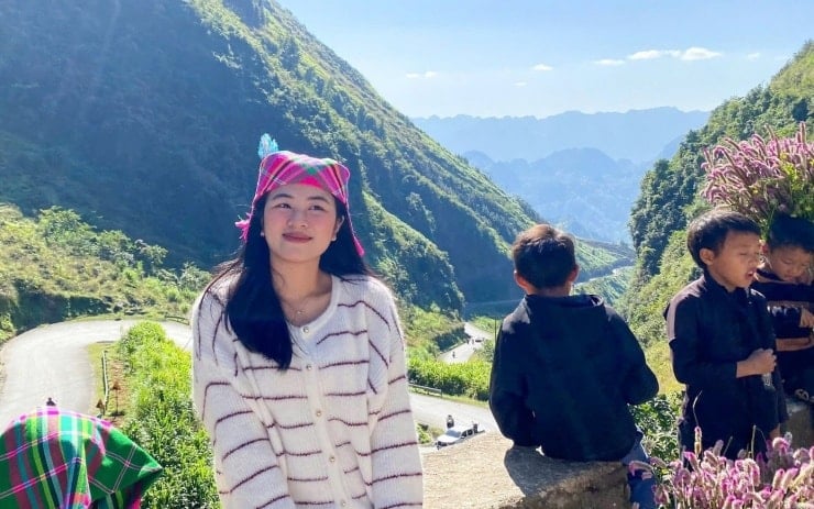 জেনারেল জেড একে অপরকে পাহাড়ে গিয়ে মেঘ শিকার করতে এবং বাজরা ফুল দেখতে আমন্ত্রণ জানায় - ৮