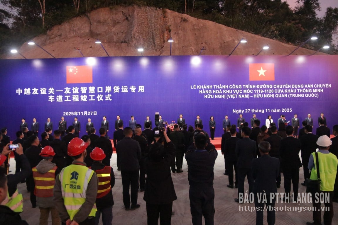 تصویر، ۲۳۱۳،۲۰۰۹۵۲۲۷.jpg