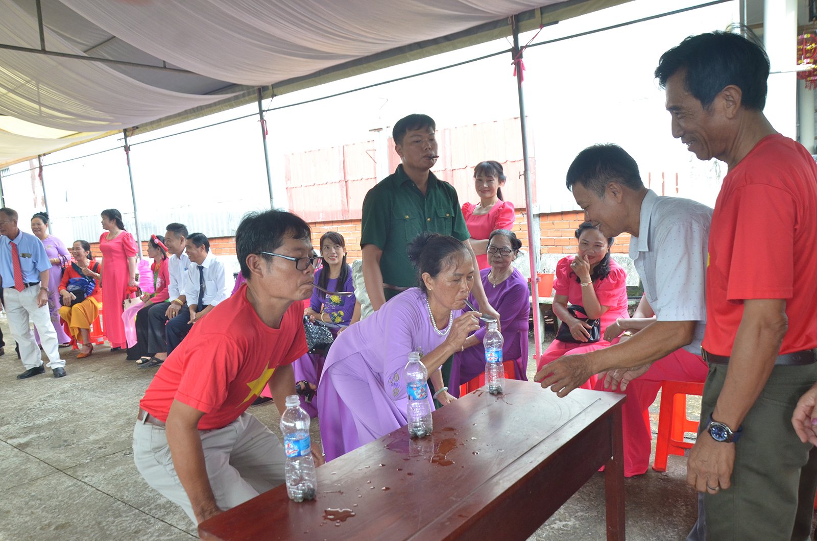 Komórka Partii Hamleta przewodzi budowaniu życia kulturalnego