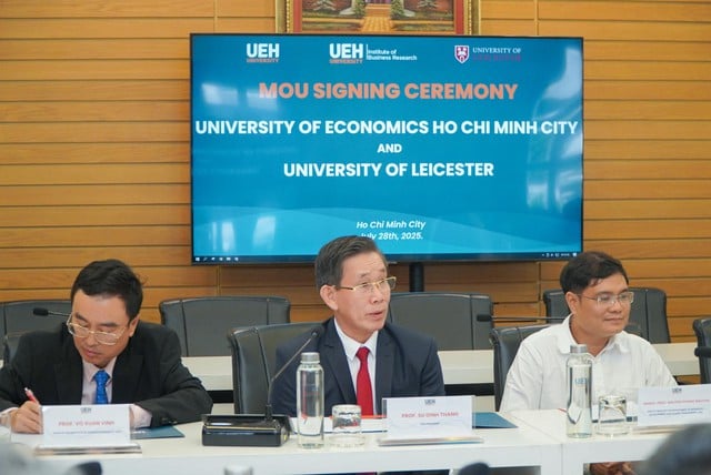 Đại học Kinh tế TP.HCM và Đại học Leicester của Anh ký hợp tác toàn diện- Ảnh 1.