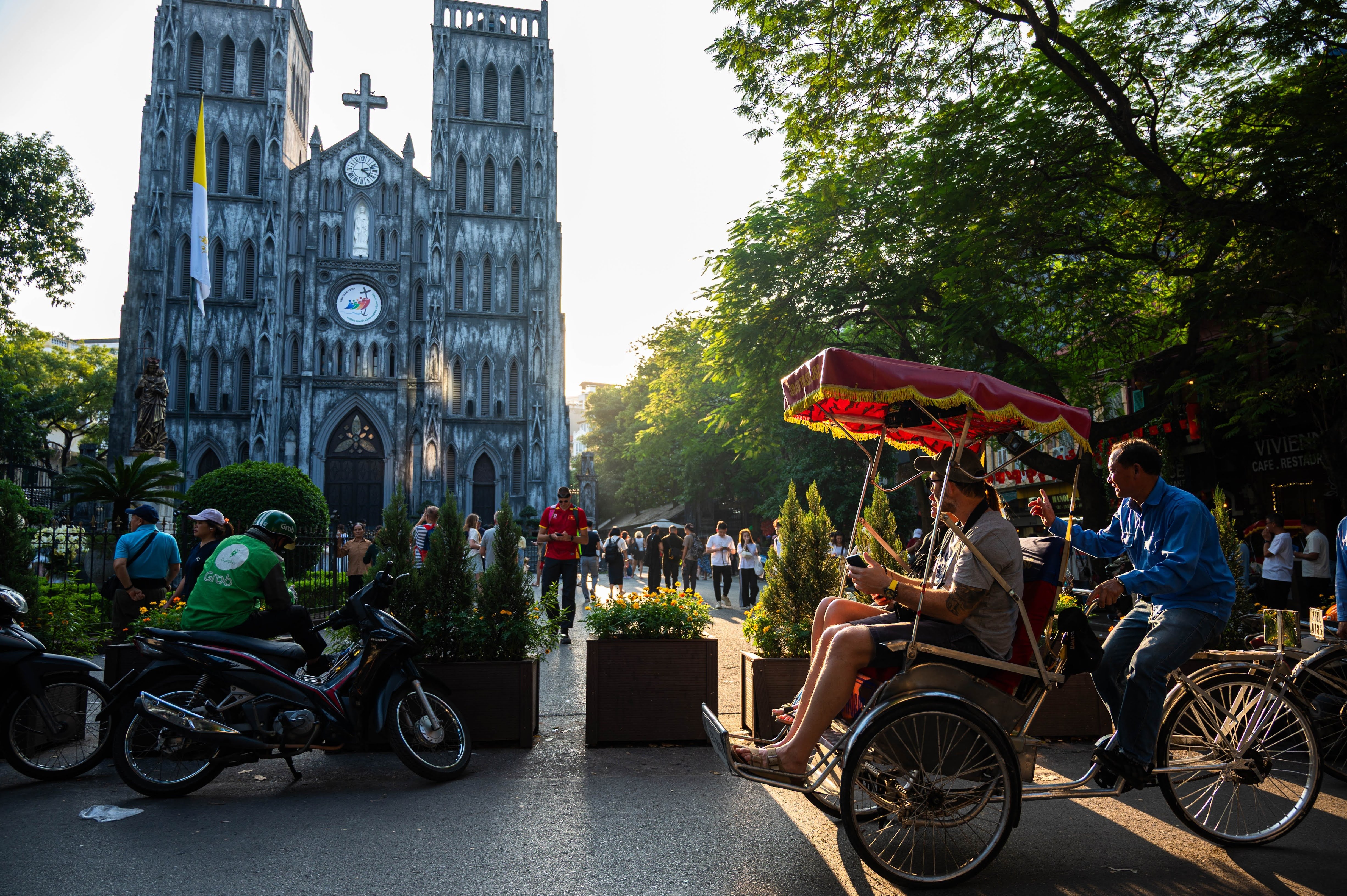 Vietnam, tourist destination (photo 2)