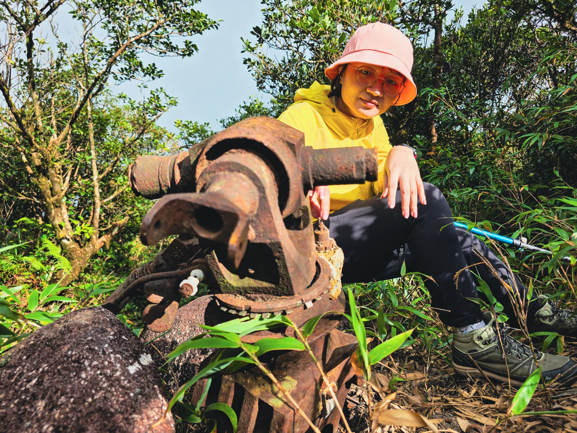 ຮ່ອງຮອຍຂອງສົງຄາມຍັງຄົງຢູ່ຕາມເສັ້ນທາງ ປ່າທຽນ-ຫວຸຍເມບ - ພາບ: ແຊມເອີ