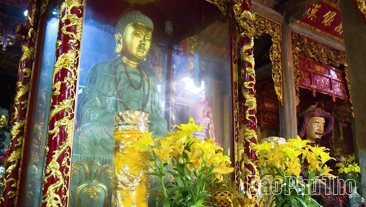 Phật ngọc và lời thì thầm của lòng tin