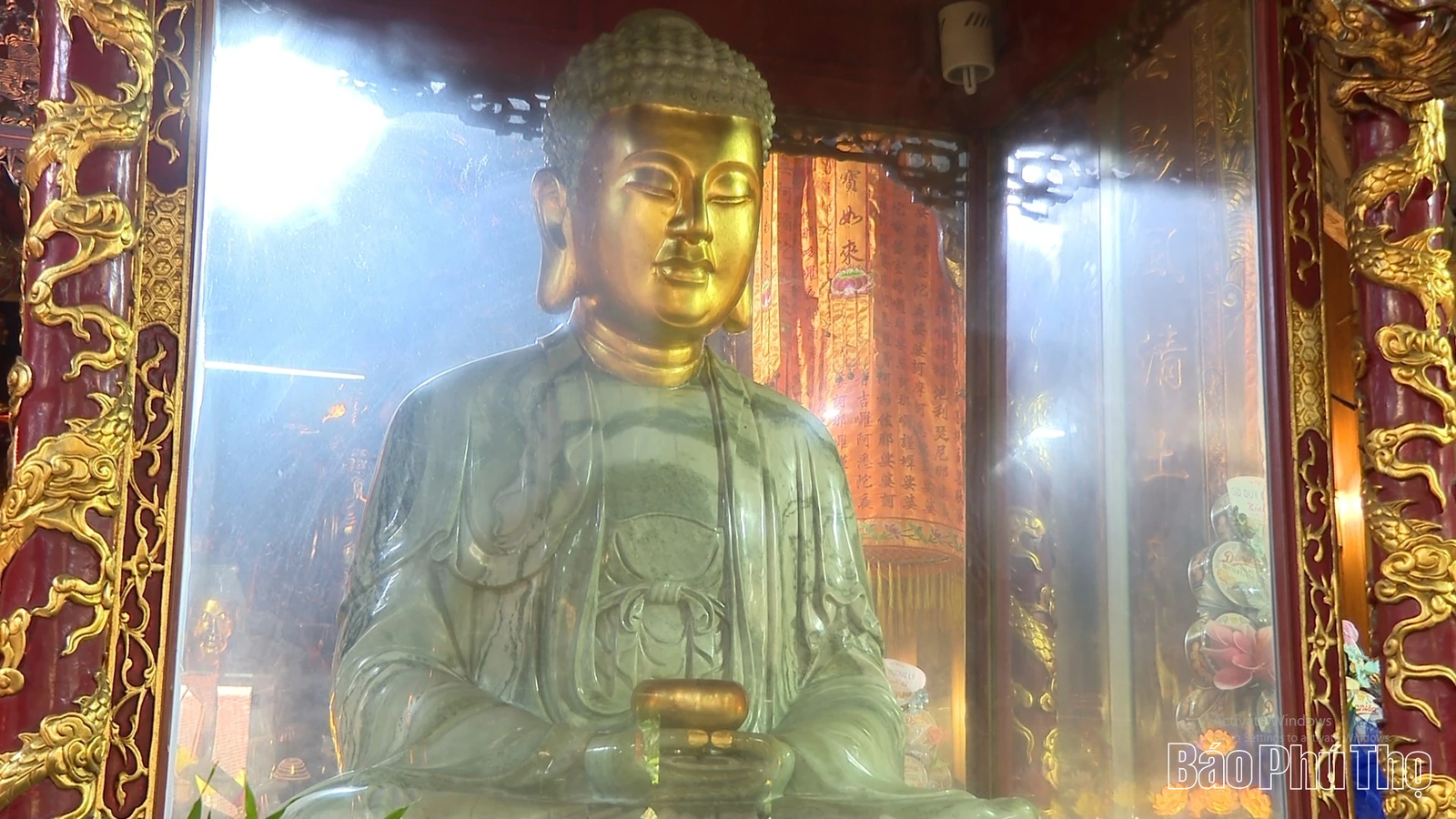 Phật ngọc và lời thì thầm của lòng tin