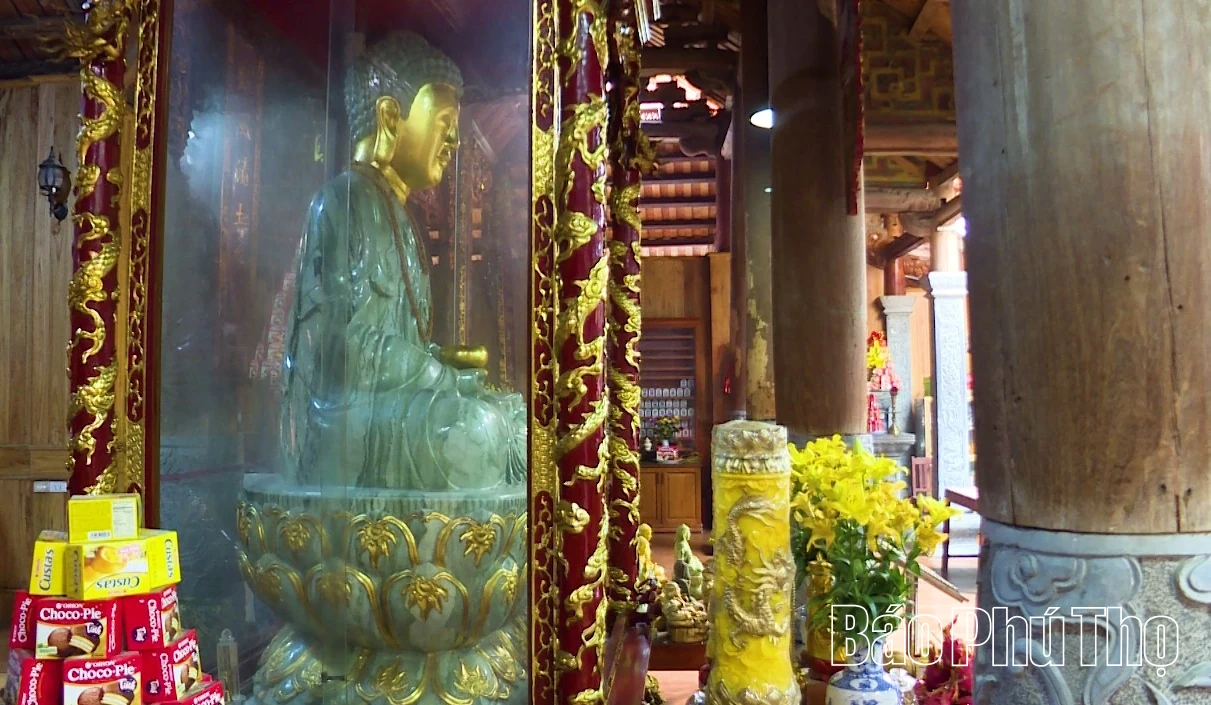 Phật ngọc và lời thì thầm của lòng tin