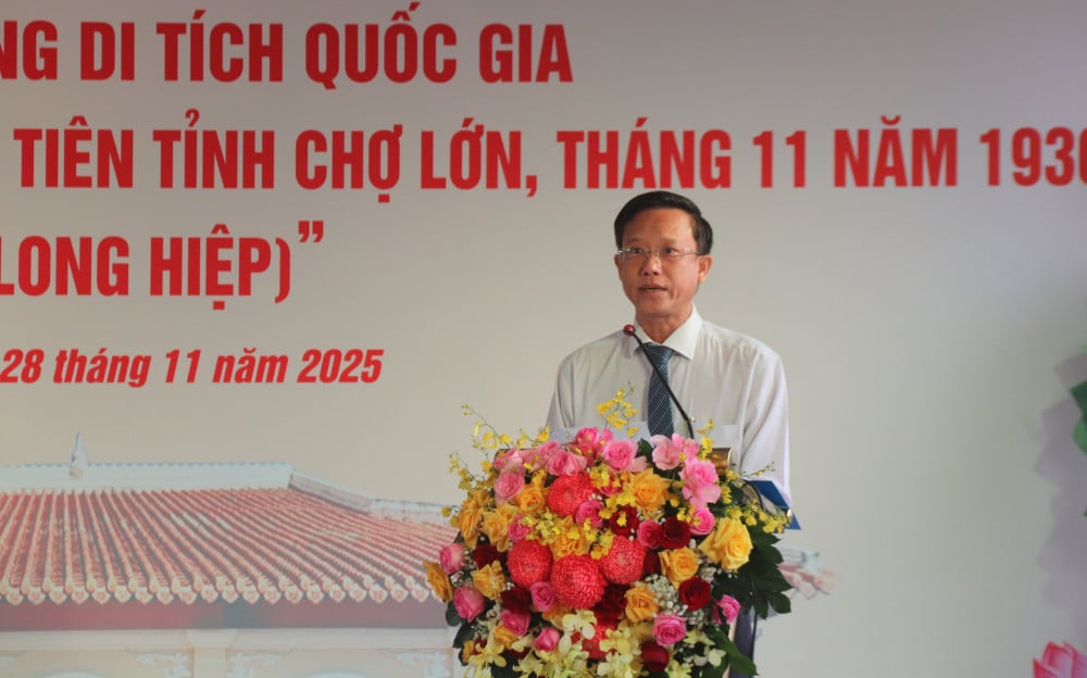 האתר ההיסטורי לונג הייפ האוס מדורג כאנדרטה לאומית.