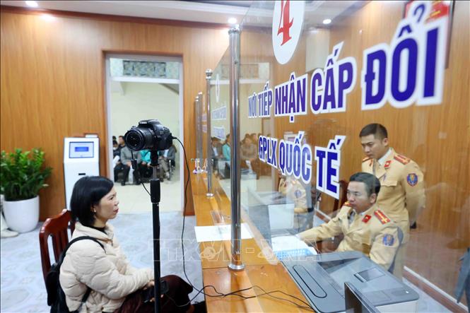 चित्र परिचय