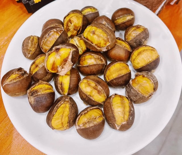 Hạt dẻ mùa đông: Thức quà bổ thận giúp ổn định đường huyết và nhiều món ngon - Ảnh 3.