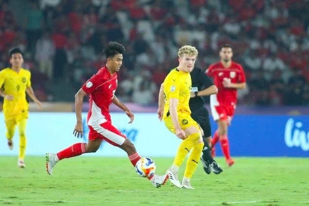 U.23 Malaysia vắng loạt trụ cột trận gặp Lào, đội trưởng Fazil bất ngờ nhắc tới U.23 Việt Nam- Ảnh 1.