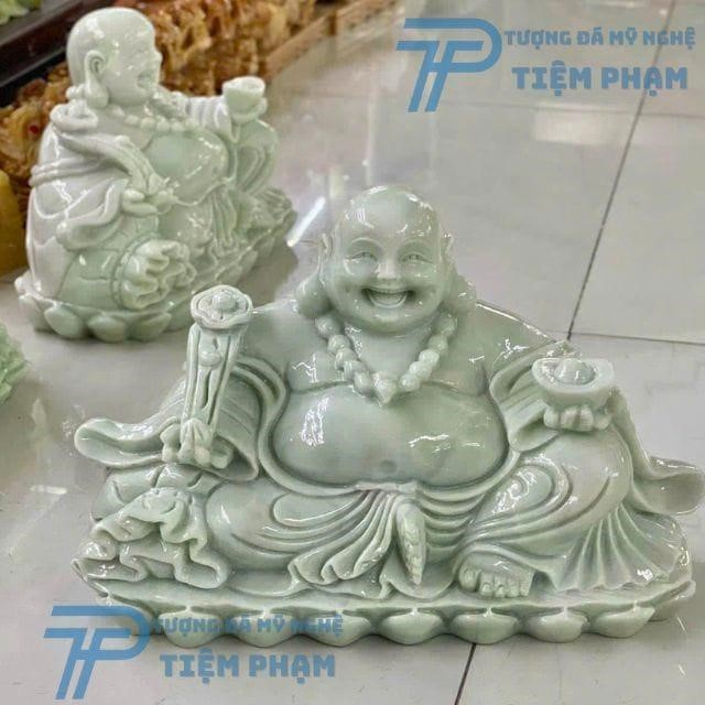 Pham Stone Statue est spécialisé dans les sculptures en pierre de haute qualité, parmi les plus prestigieuses du Vietnam.