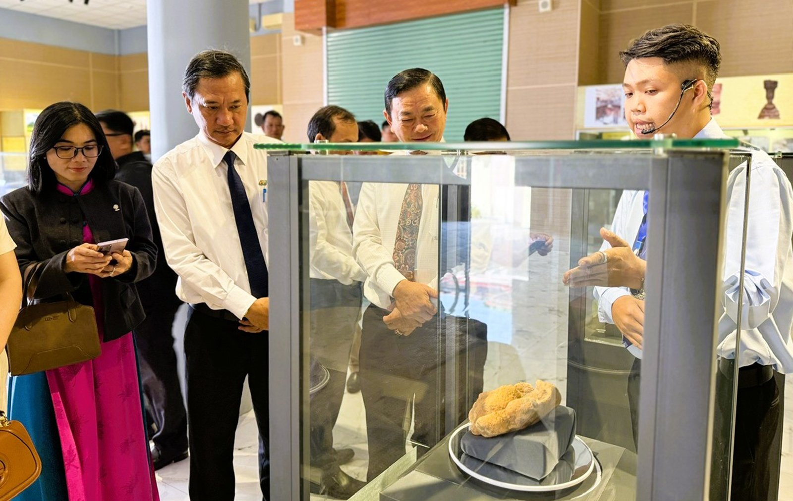 एन गियांग ने राष्ट्रीय धरोहरों को मान्यता देने के प्रधानमंत्री के निर्णय की घोषणा की (13वां बैच)