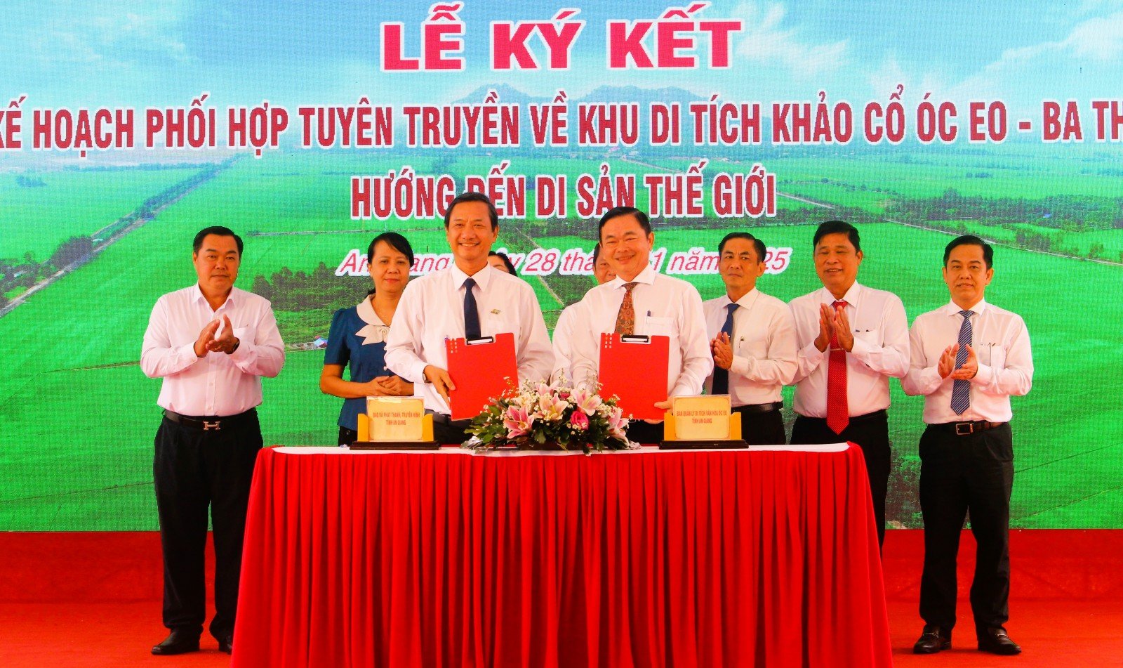 एन गियांग ने राष्ट्रीय धरोहरों को मान्यता देने के प्रधानमंत्री के निर्णय की घोषणा की (13वां बैच)