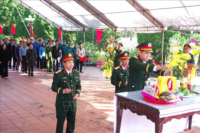 ຄຳບັນຍາຍຮູບ