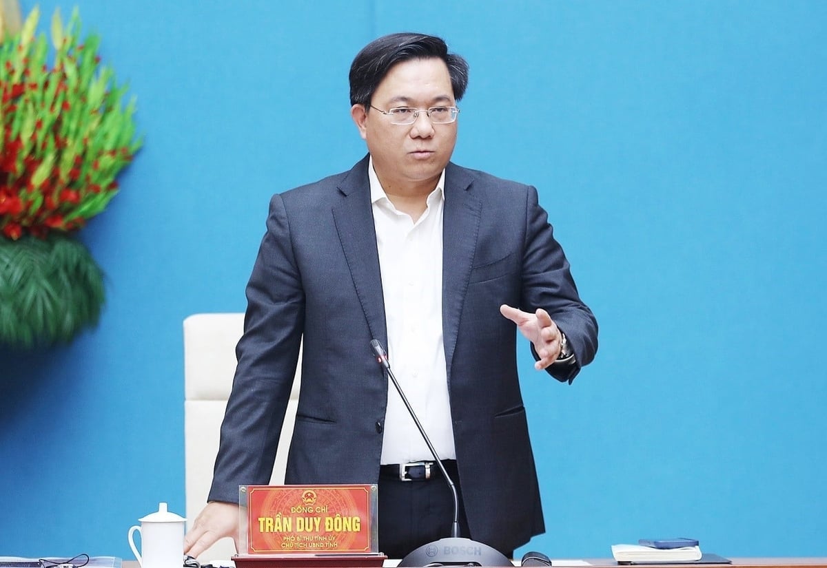 Chủ tịch tỉnh Phú Thọ Trần Duy Đông yêu cầu tập trung cao độ để chuẩn bị tổ chức khởi công, khánh thành 5 công trình, dự án vào ngày 19/12/2025. Ảnh: PT.