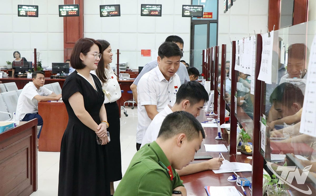 Offentlighet og åpenhet bidrar til å øke folks tilfredshet med håndteringen av administrative prosedyrer i provinsen.