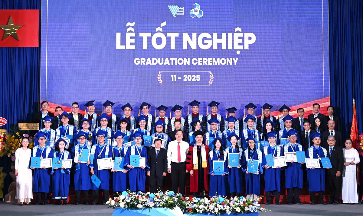 مهندسان جدید به تازگی از دانشگاه فناوری شهر هوشی مین فارغ التحصیل شده اند. عکس: D.X.