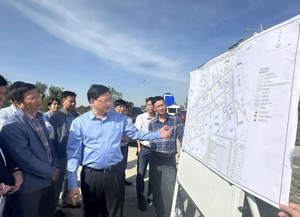 Fel kell gyorsítani a Thang Long Ipari Park, Thanh Hoa építésébe és üzleti infrastruktúrájába történő befektetési projekt megvalósításának előrehaladását