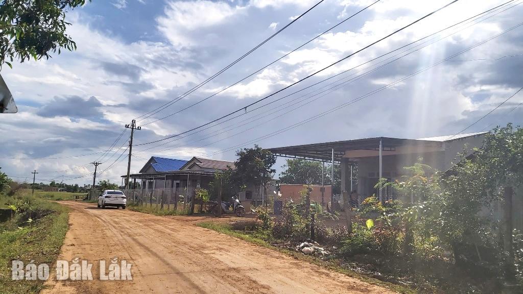 ইয়া রোক কমিউনের ১৯ নম্বর গ্রামের ট্রাফিক রাস্তাটি ১৭১৯ সালের প্রোগ্রামের মূলধন দিয়ে কংক্রিটে বিনিয়োগ করা হয়েছিল।