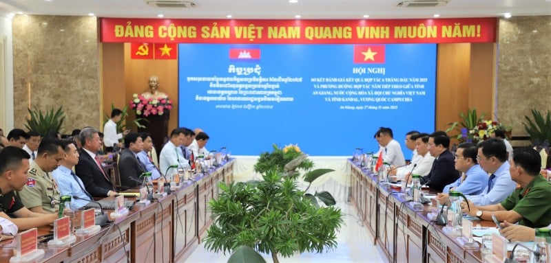An Giang và Kandal (Campuchia) thắt chặt quan hệ hợp tác hữu nghị
