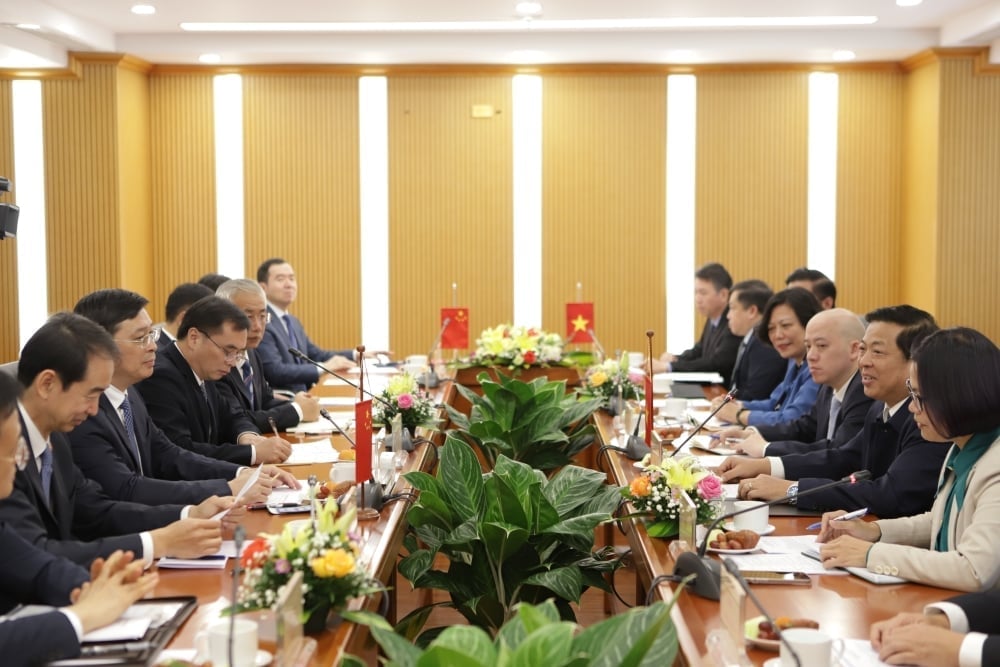 Scene fra arbeidsøkten. Foto: VIMC. Quang cảnh buổi làm việc. Ảnh: VIMC.