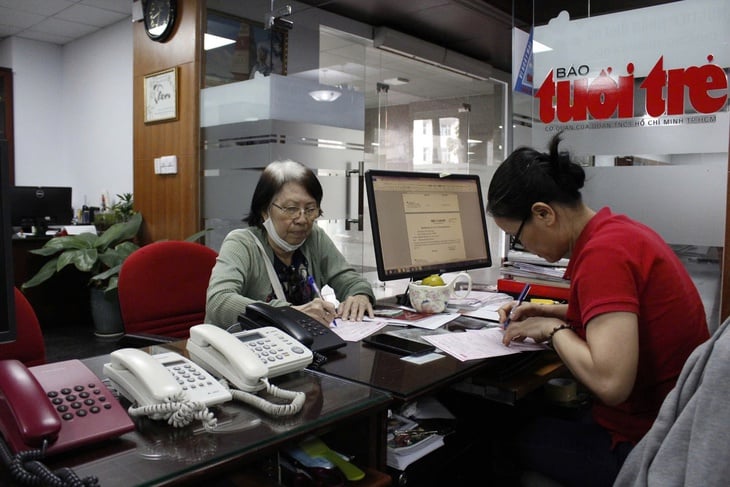 'Người ta cho mình, mình chưa cần dùng đến thì mình san sẻ cho đồng bào miền Trung' - Ảnh 3.