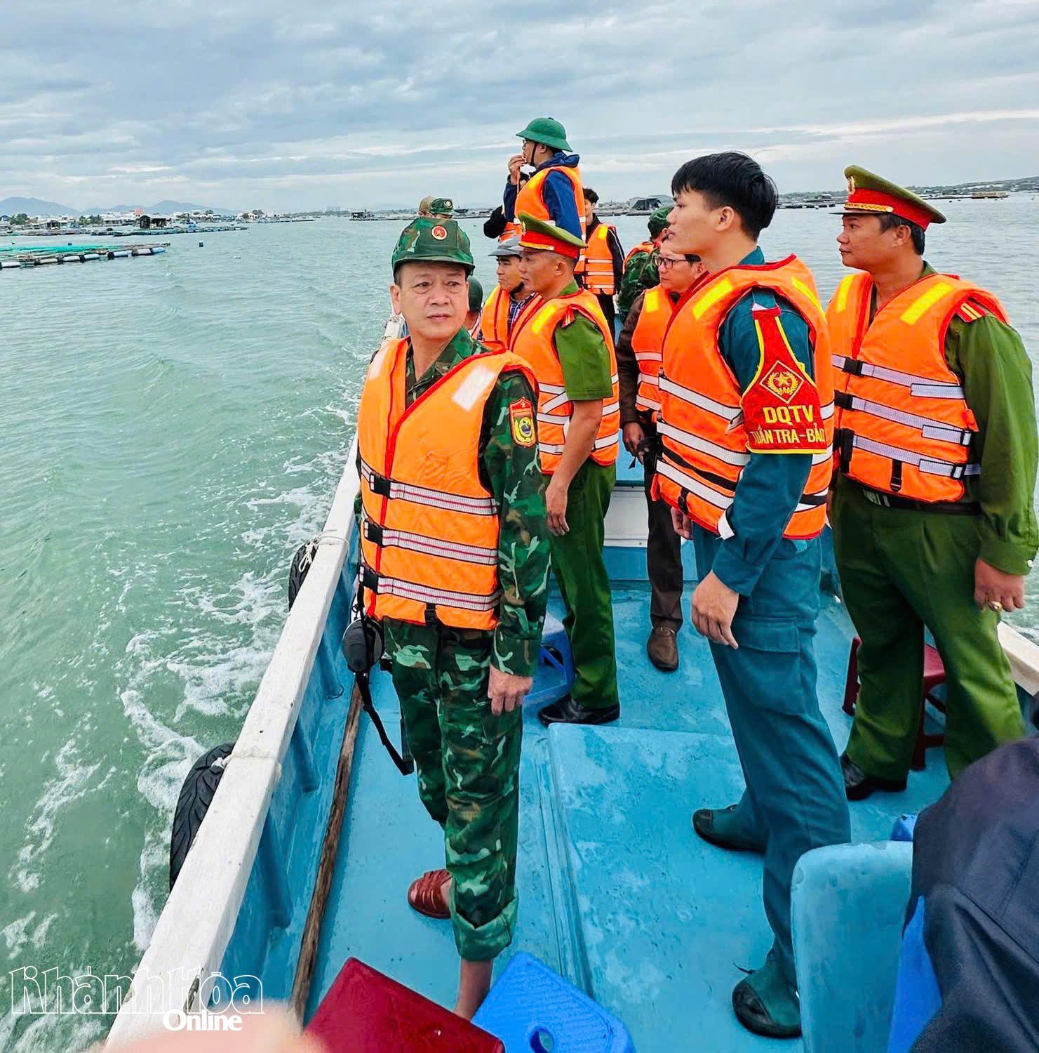 Grupa zadaniowa nr 1 skontaktowała się z właścicielem pojazdu, który wciąż był zakotwiczony w pobliżu ujścia rzeki.