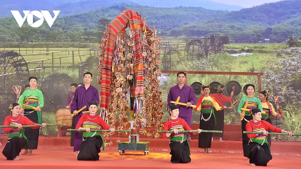 ບັນດາ​ການ​ເຄື່ອນ​ໄຫວ​ໃນ​ຂອບ​ເຂດ​ການ​ເຄື່ອນ​ໄຫວ “ຕ້ອນຮັບ​ປີ​ໃໝ່ 2026” ​ແມ່ນ​ດຳ​ເນີນ​ໂດຍ​ວິຊາ​ວັດທະນະທຳ​ເອງ. 