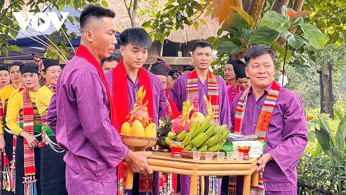 ຫຼາຍ​ກິດຈະກຳ​ທີ່​ໜ້າ​ຕື່ນ​ເຕັ້ນ​ເພື່ອ​ໃຫ້​ແຂກ​ທ່ອງ​ທ່ຽວ​ໄດ້​ສຳ​ຜັດ​ໃນ​ທ້າຍ​ປີ ຢູ່​ໝູ່​ບ້ານ​ວັດທະນະທຳ ​ແລະ ທ່ອງ​ທ່ຽວ​ແຫ່ງ​ຊາດ ຫວຽດນາມ 