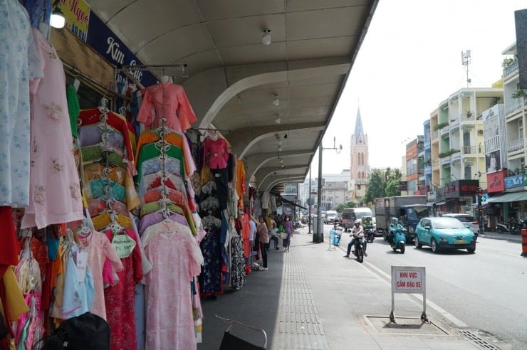 De honderd jaar oude 'eerste markt' in Ho Chi Minhstad is een architectonisch overblijfsel van de stad - 8