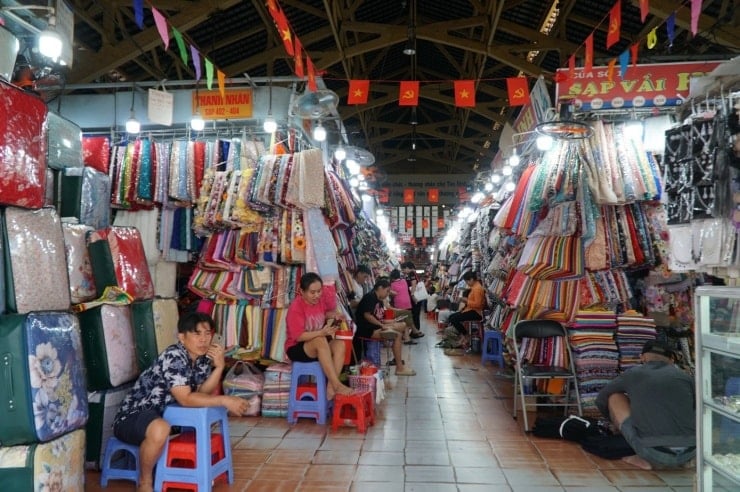 'Pasar pertama' berusia seratus tahun di Ho Chi Minh City ialah peninggalan seni bina peringkat bandar - 13
