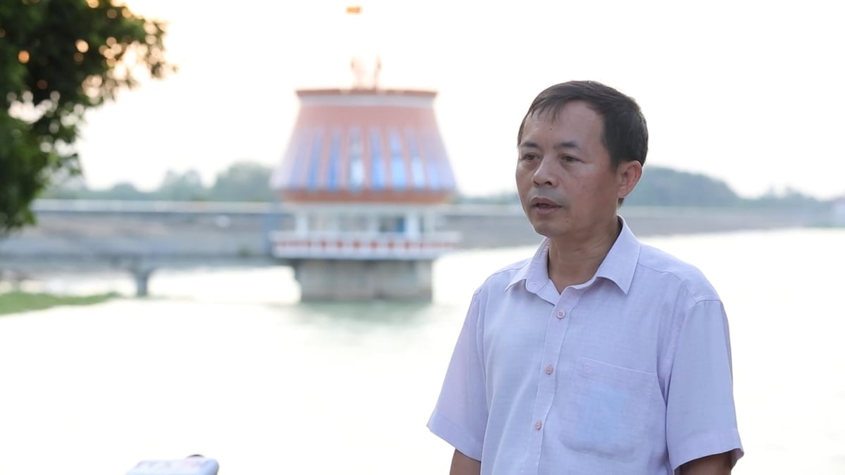 Ông Đặng Thanh Lâm, Phó Viện trưởng Viện Quy hoạch Thủy lợi Miền Nam trả lời Báo Nông nghiệp và Môi trường. Ảnh: Trần Trung.