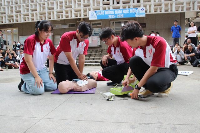 Tranh luận về đào tạo Y–Luật: Cần siết chặt tiêu chuẩn chất lượng, đừng để 