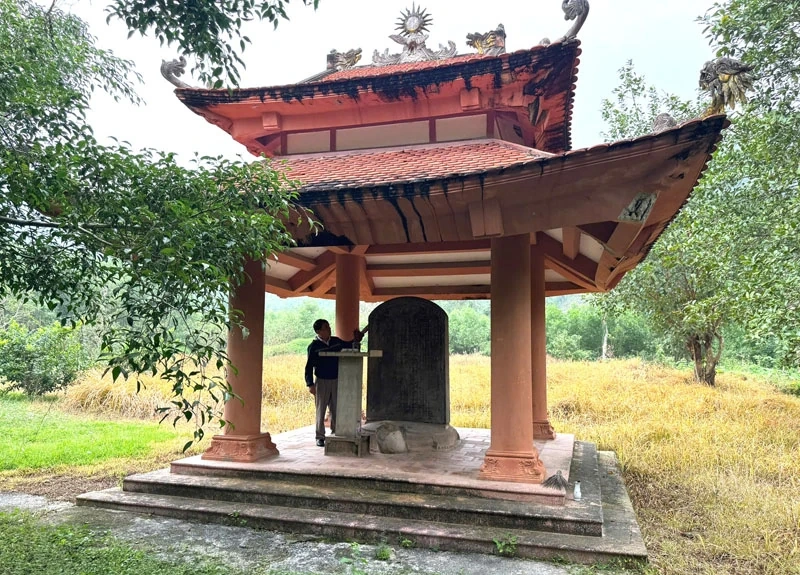 Besuchen Sie die nationale historische Stätte des Ly-Palastes der Ho-Dynastie