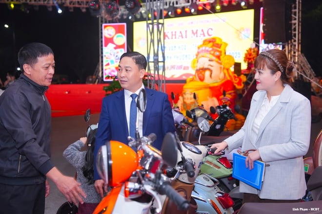 Khai mạc Tuần Văn hóa - Thương mại - Sinh vật cảnh phường Phúc Lợi năm 2025- Ảnh 3.