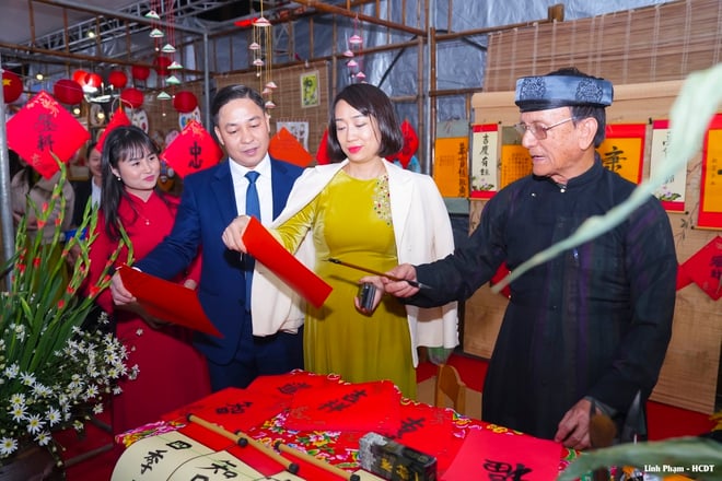 Khai mạc Tuần Văn hóa - Thương mại - Sinh vật cảnh phường Phúc Lợi năm 2025- Ảnh 4.