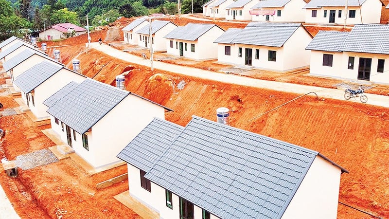 تم بناء منطقة إعادة التوطين في قرية ما مو سو 1 بشكل واسع وحديث.