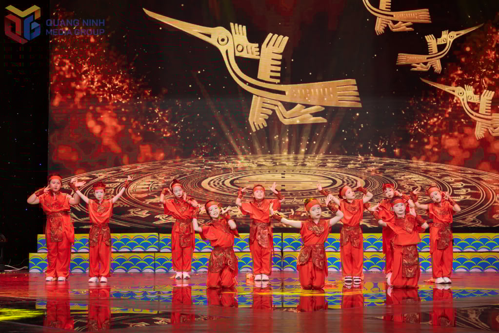 A fiatalok kulturális és lelki életével kapcsolatos tevékenységek továbbra is figyelmet és támogatást kapnak. A képen: Teljesítmény a verseny döntőjében