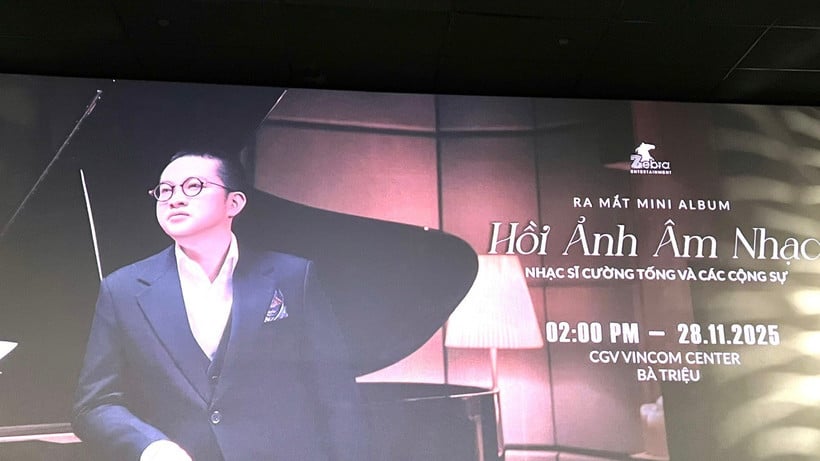 Церемонія виходу міні-альбому