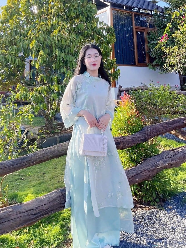 - Foto 3. - Ảnh 3.