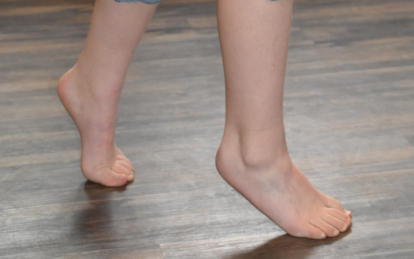 5 kiểu đi bộ hàng ngày giúp khỏe khớp, tăng cường sự dẻo dai