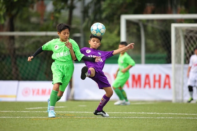 Tranh tài hấp dẫn ở giải bóng đá nhi đồng có thể thức lạ- Ảnh 3.