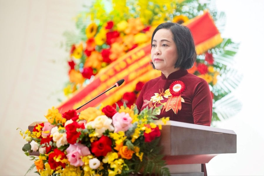 ปลุกจิตวิญญาณแห่งการอุทิศตนและการทำงานสร้างสรรค์ให้เข้มแข็ง เพื่อมุ่งหวังที่จะพัฒนาประเทศให้มั่งคั่ง มั่งคั่ง มีอารยธรรม และมีความสุข