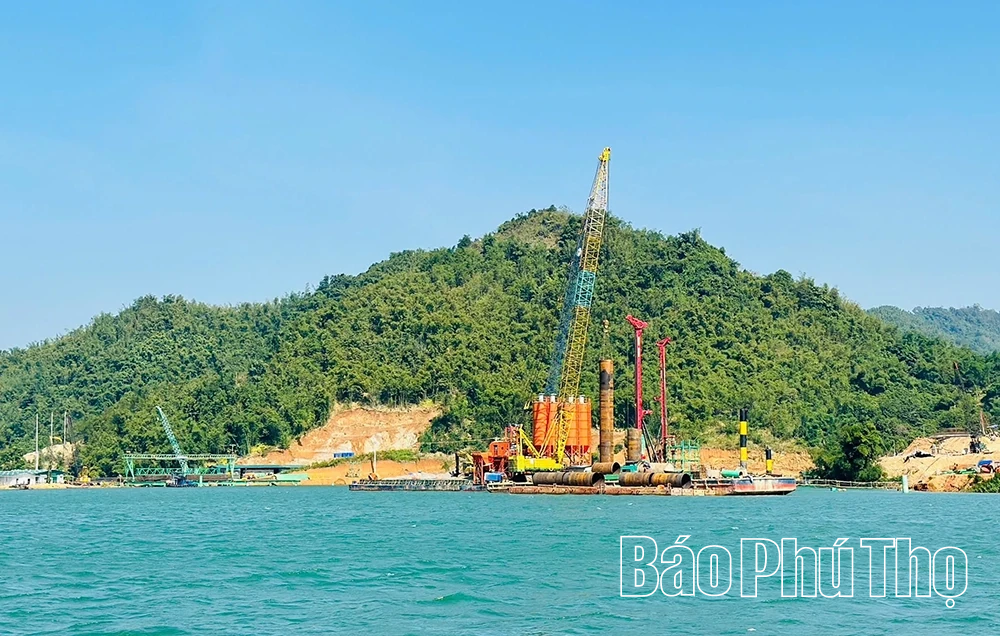 Menghilangkan kesulitan Proyek Jalan Tol Hoa Binh - Moc Chau dengan tegas