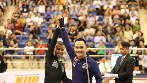 เทศกาลบิลเลียดในเมืองที่ตั้งชื่อตามลุงโฮ