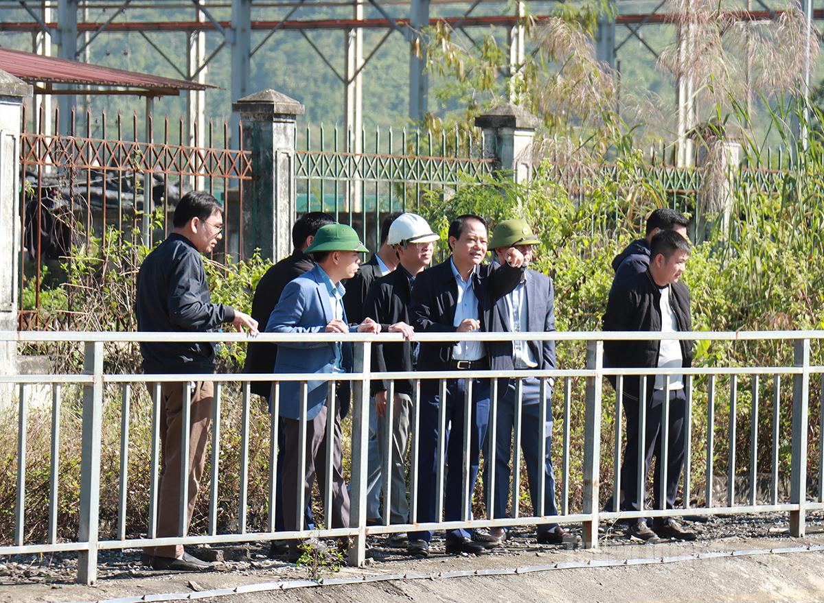 Yoldaş Van Dinh Thao, Binh Vang Endüstri Parkı'nın atık depolama alanını inceledi.