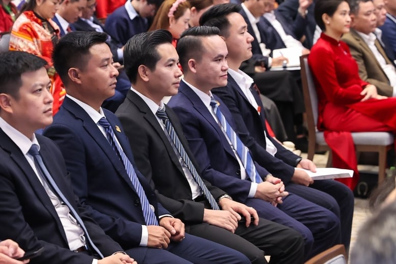 Místopředseda vlády Nguyen Chi Dung: Družstva musí být považována za rovnocenné obchodní partnery - Foto 2.