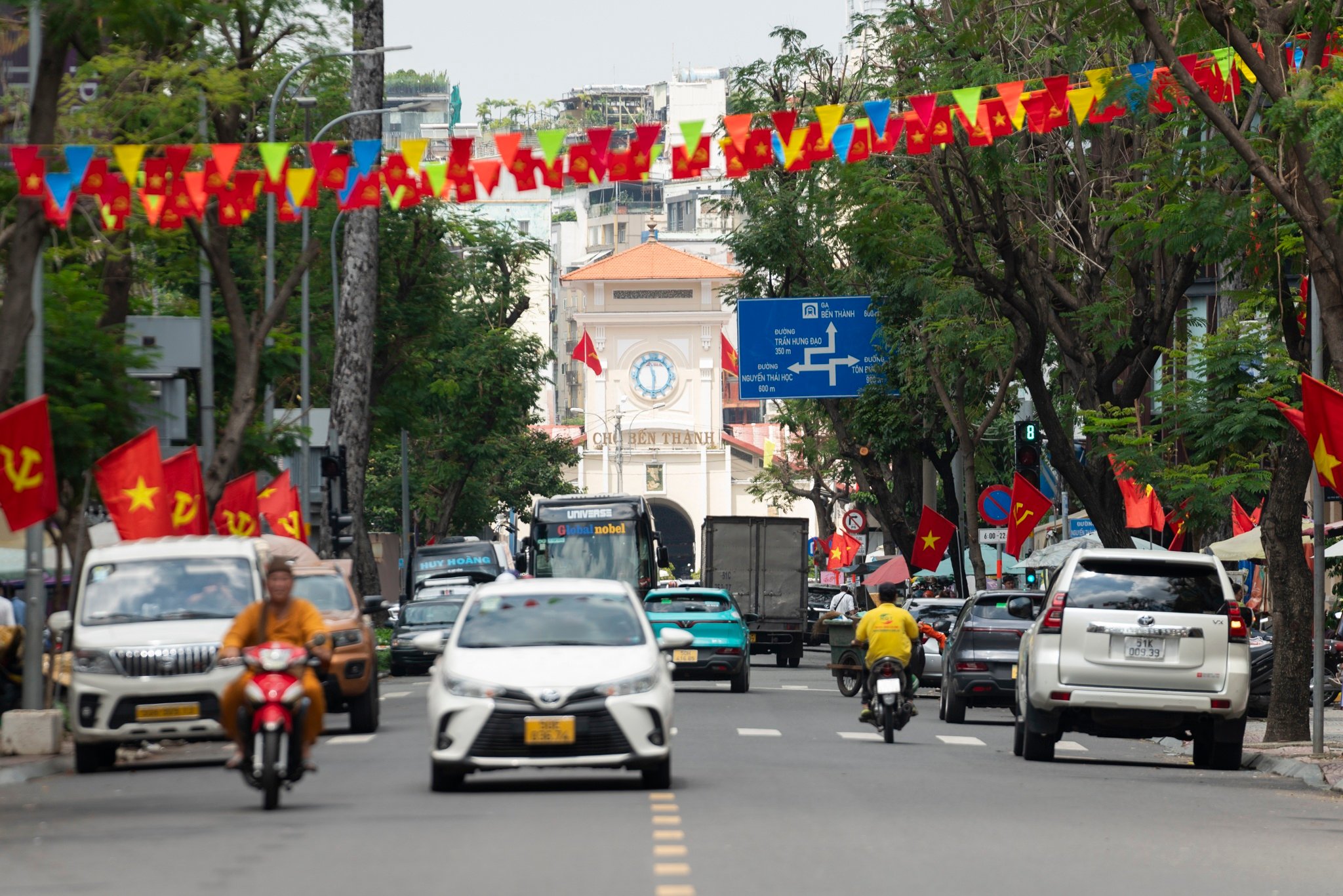 Turiști occidentali, turiști australieni, fotografia 3
